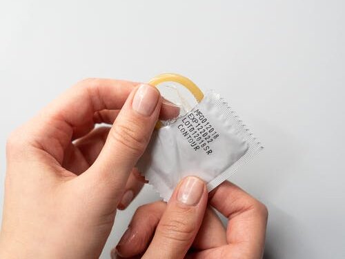 Sådan skaffer du nemmest kondomer